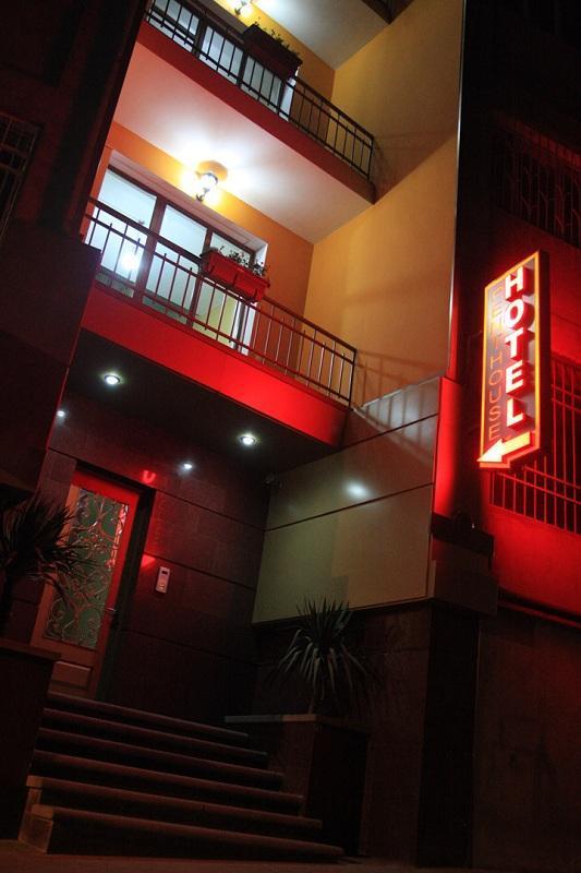 Penthouse Hotel Тбилиси Екстериор снимка