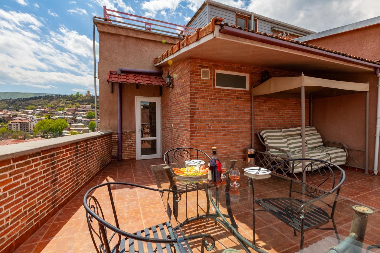 Penthouse Hotel Тбилиси Екстериор снимка