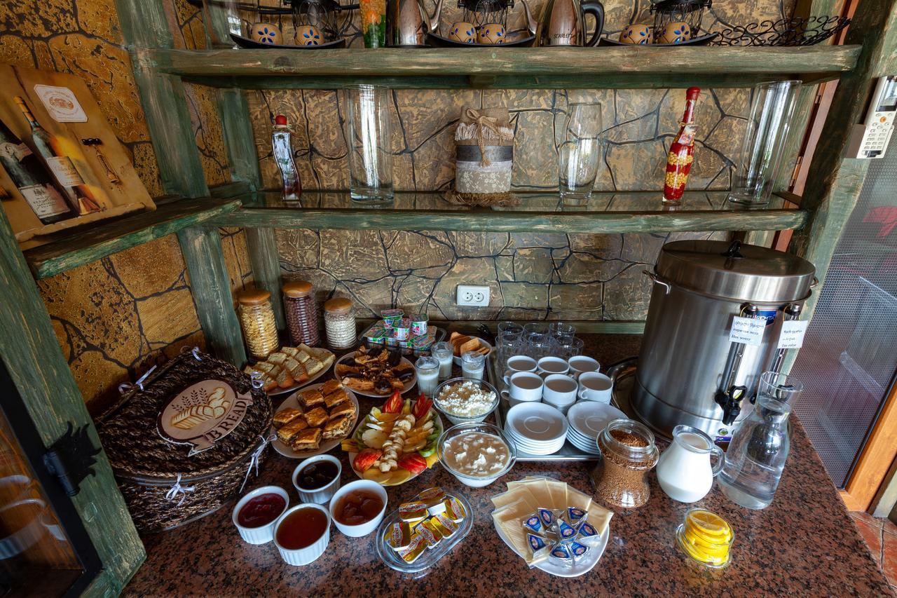 Penthouse Hotel Тбилиси Екстериор снимка