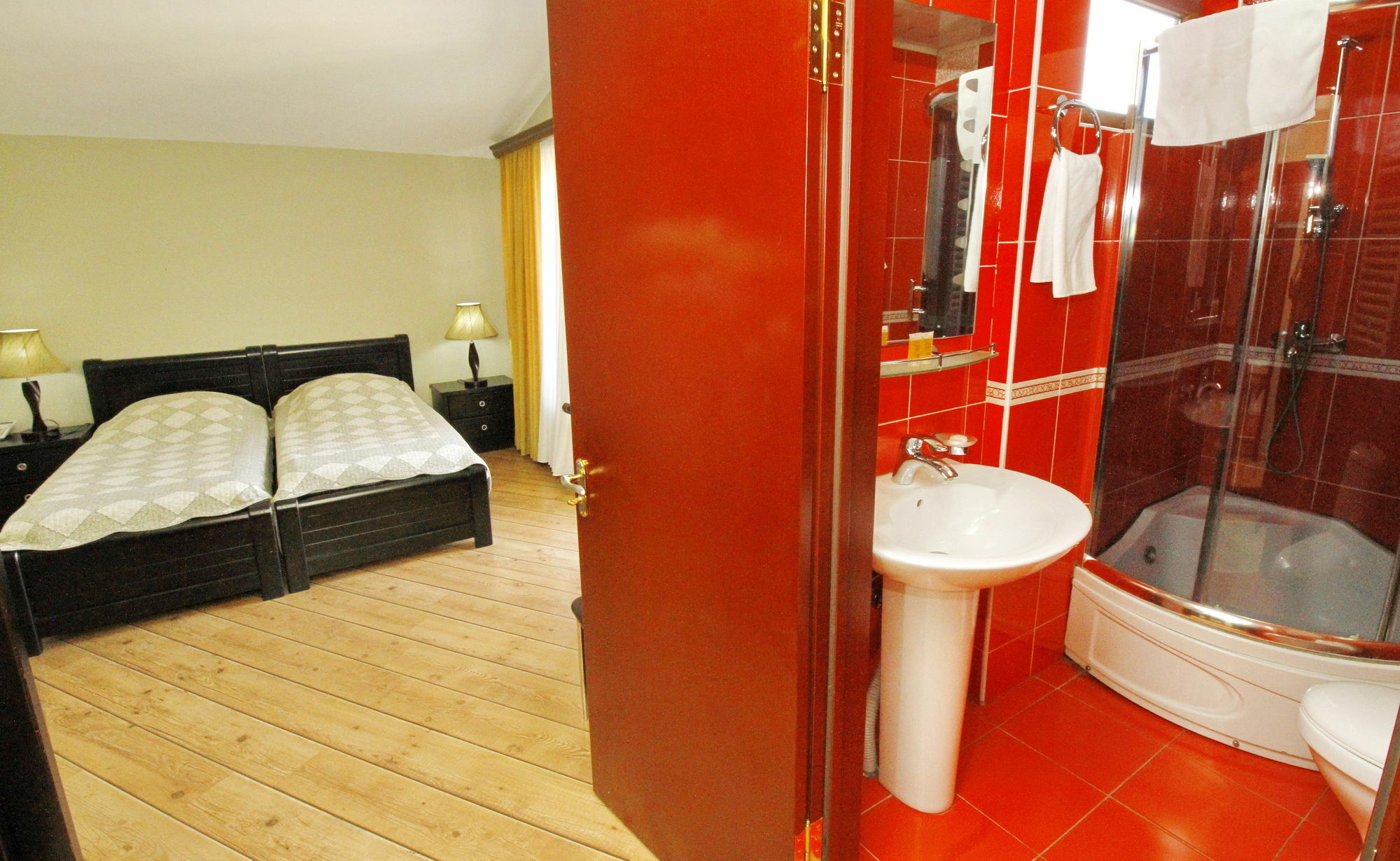 Penthouse Hotel Тбилиси Екстериор снимка